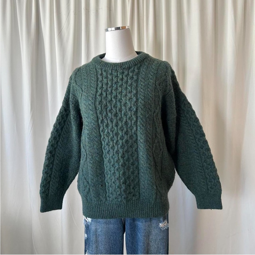 Vintage Aran Crafts 100% Wool Fisherman’s Cable Knit Sweater. - Picture 3 of 8